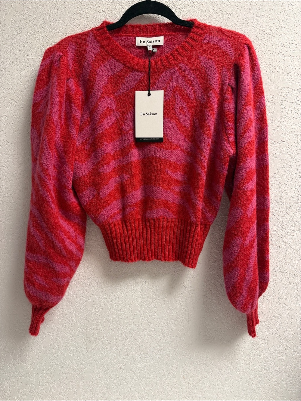 NWT En Saison Red & Pink Zebra-Print Crewneck Sweater LG